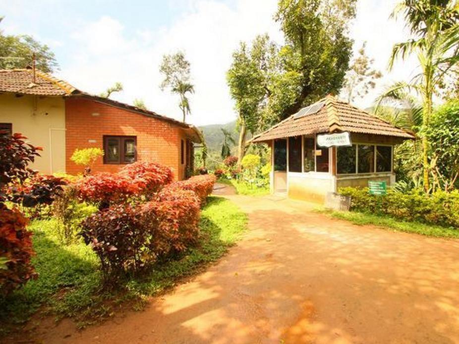 Prashanti Resort Мадикери Екстериор снимка